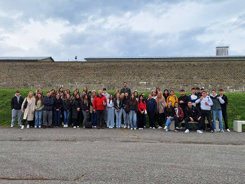 Mit den Abschlussklassen nach Mauthausen